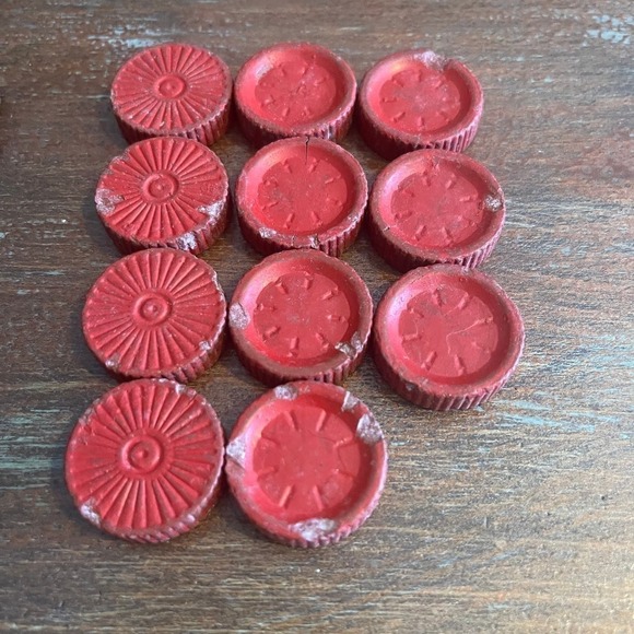 Vintage Checker Set 23 Ceramic Chalk Ship Red Black RARE - Picture 4 of 6